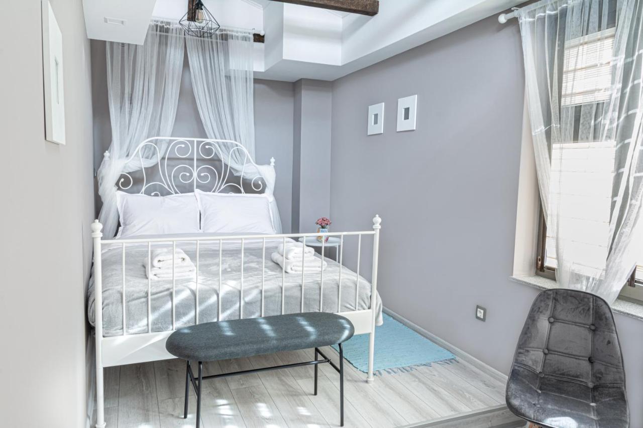 The Red Roof House Apartment Plovdiv Ngoại thất bức ảnh